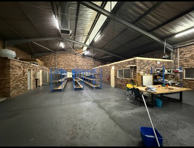 500M² FACTORY FOR SALE IN DEVLAND